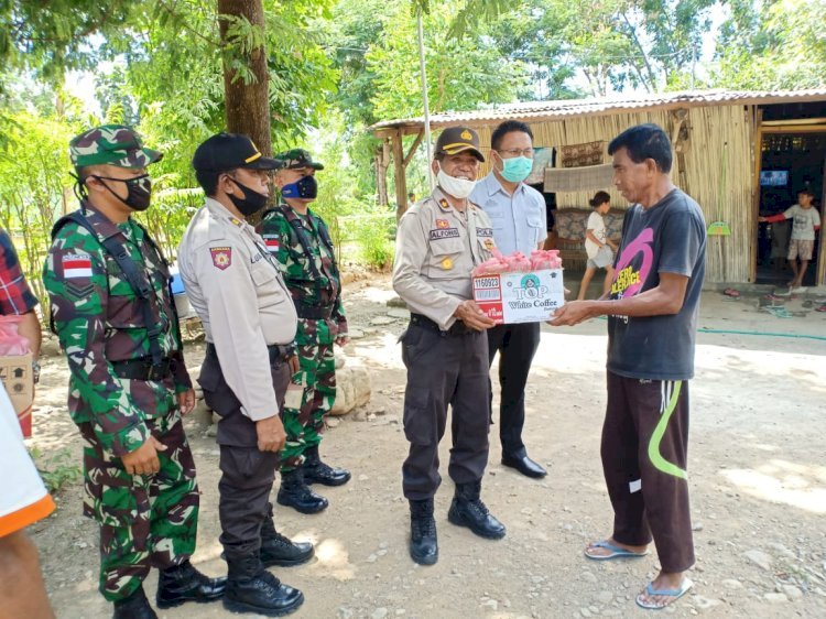 Dapur Umum Sat Reskrim Polres Belu Salurkan Makanan Peningkat Sistem Imun Tubuh Tangkal Covid-19