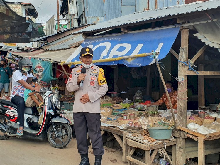 Wakapolda NTT Turun Langsung Beri Imbau Pencegahan Covid-19 Kepada Masyarakat Pembeli maupun Penjual di Pasar Kasih Naikoten