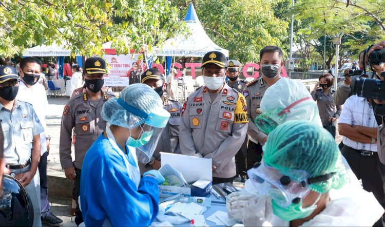 Dalam Rangka Hari Bhayangkara ke-74, Polda NTT Gelar Rapid Test dan Pengurusan SIM Gratis