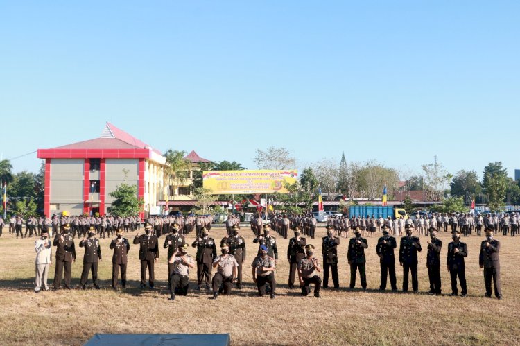 Di Hari Bhayangkara ke-74, Sebanyak 741 Personel Polda NTT Diberikan Kenaikan Pangkat Setingkat Lebih Tinggi