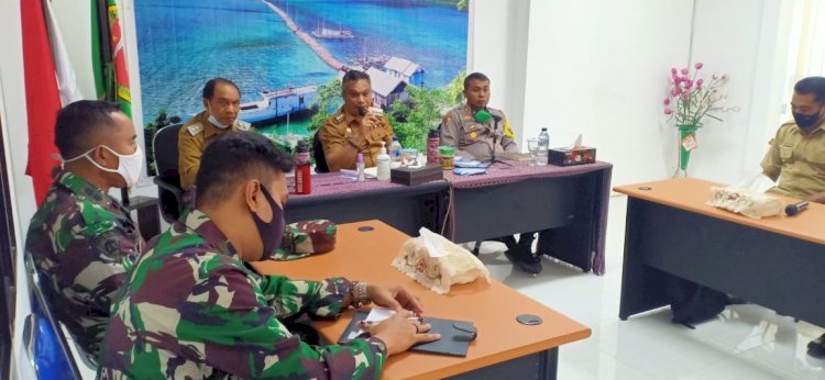 Kapolres Dampingi Bupati Sikka Pimpin Rapat Terkait Masalah Tanah Kawasan Hutan Lindung Di Bendungan Waigete