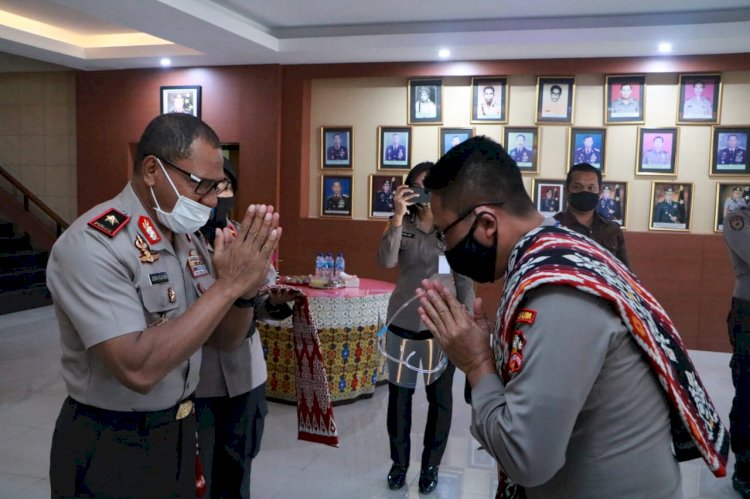 Wakapolda NTT Sambut Kedatangan Tim Wasrik Itwasum Polri di Mapolda NTT