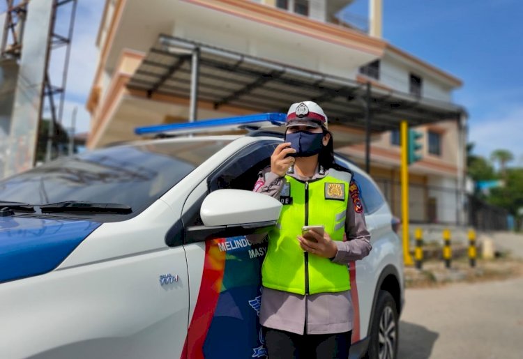 Penling di Simpang Lima, Satlantas Ajak Masyarakat Pakai Masker, Jaga Jarak dan Patuhi Aturan Lalu Lintas