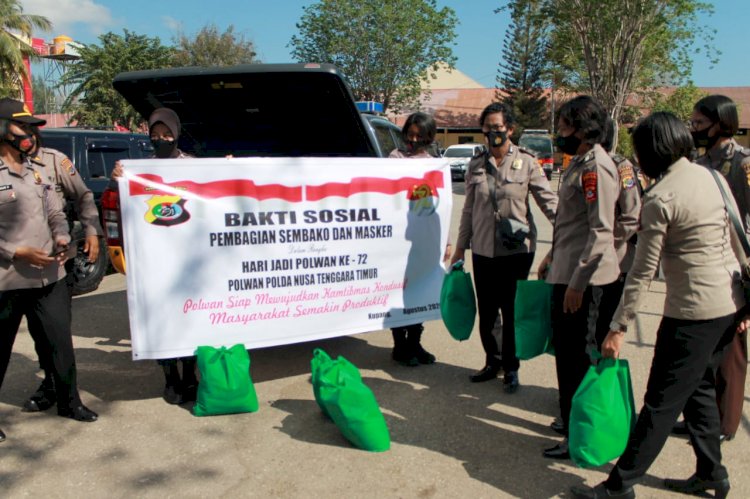 Peringati Hari Jadi Polwan ke 72, Polwan Polda NTT salurkan bantuan sembako dan masker