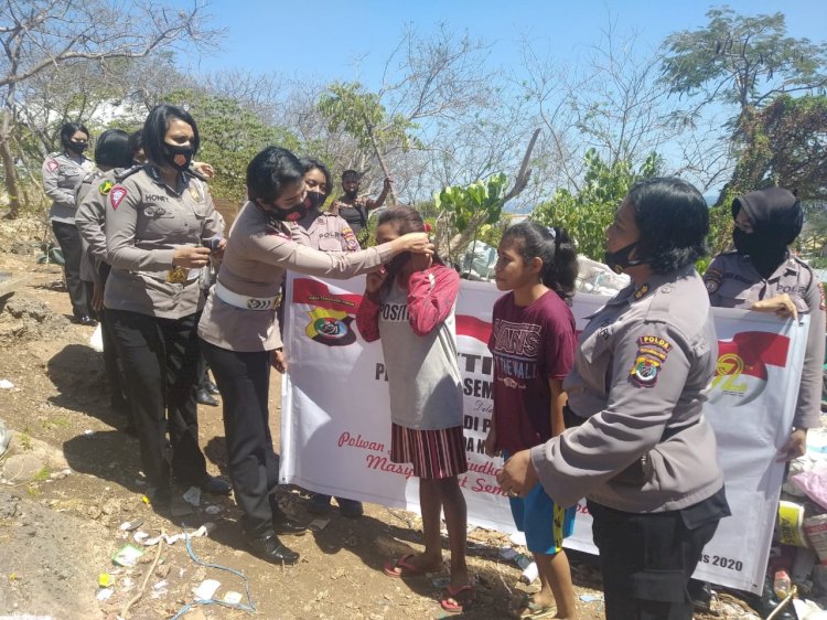 Peringati Hari Jadi Polwan ke 72, Polwan Polda NTT salurkan bantuan sembako dan masker