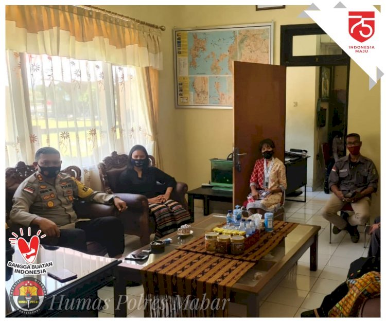 Polres Manggarai Barat Dukung Program Pariwisata Super Premium di Labuan Bajo