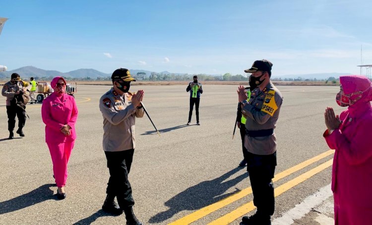 Tiba di Bandara Udara AA Bere Talo Atambua, Kapolda NTT Disambut Kapolres Belu