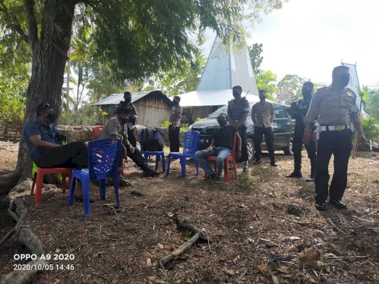 Bersama Personel Gabungan Polres Sumba Barat & Koramil 1613-01, Kasat Narkoba Pimpin Pengamanan Kampanye/Pertemuan Terbatas