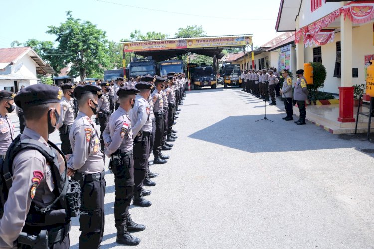 Kapolda NTT Irjen Pol. Drs. Lotharia Latif, S.H., M.Hum. Cek Kesiapan Operasional Ditsamapta Polda NTT