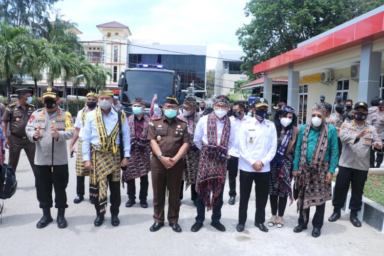 Tiba di Mapolda NTT, Tim Komisi III DPR RI Disambut Oleh Kapolda NTT, Kajati NTT dan Kepala BNN NTT