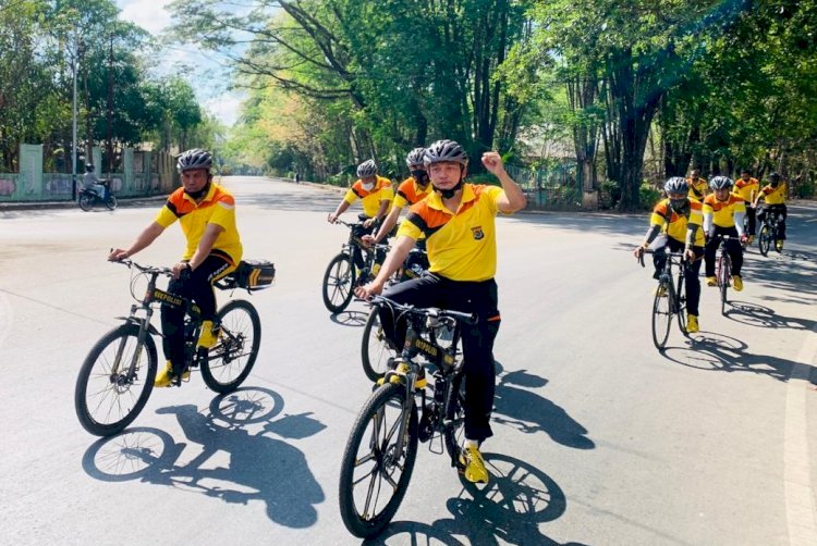 Tempuh Jarak 30 KM, Kapolres Belu, AKBP Khairul Saleh Bersepeda Bareng Anggota Pantau Situasi Kamtibmas