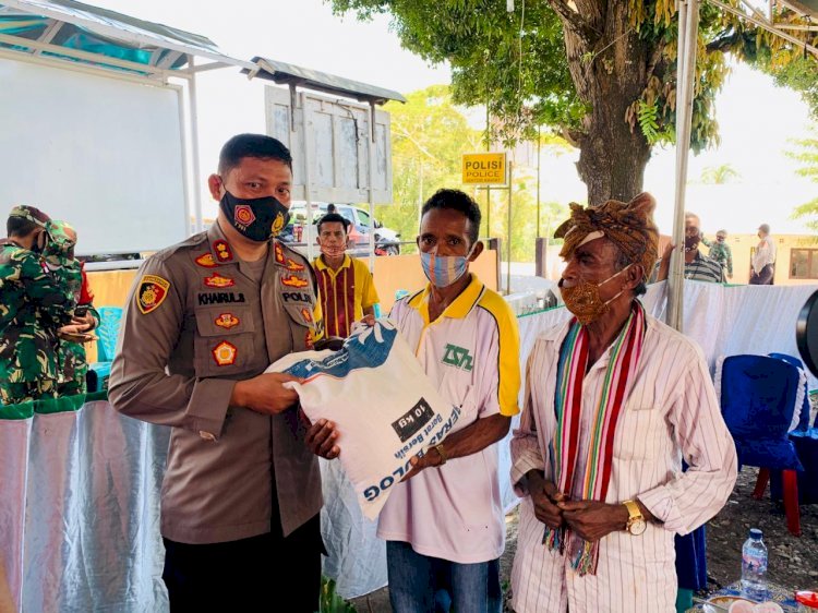 Tak Henti-hentinya Berbagi, Kapolres Belu dan Ketua Bhayangkari Kembali Gelar Baksos untuk Warga Kurang Mampu