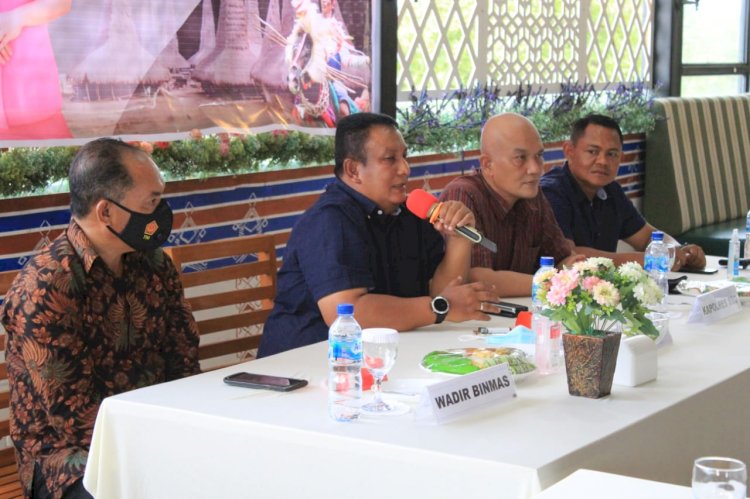 Wakapolda NTT Harapkan Personel Polres Sumba Barat Daya Berkerja Dengan Disiplin, Dedikasi dan Prestasi