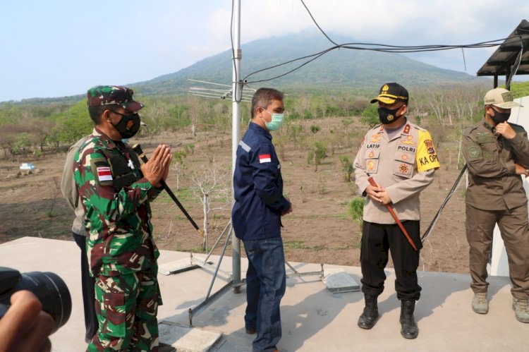 Kapolda NTT-Danrem 161/Wirasakti pantau langsung aktivitas gunung Ile Lewotolok