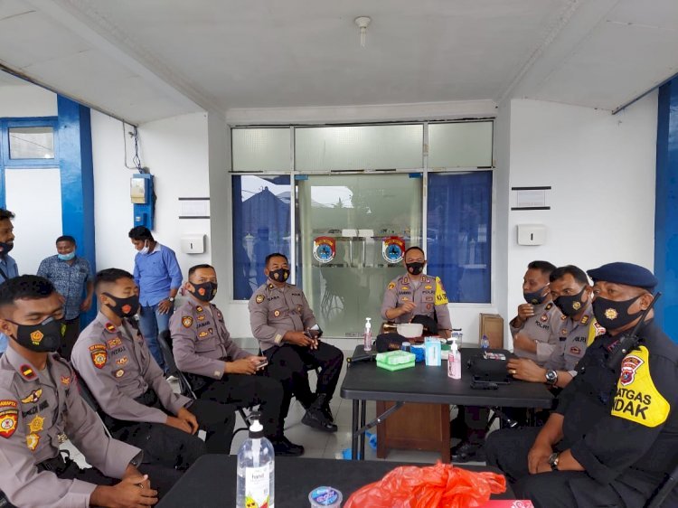 Rapat Pleno Rekapitulasi Tingkat Kabupaten, Kapolres Sumba Timur dan Pamatwil Lakukan Pengawasan