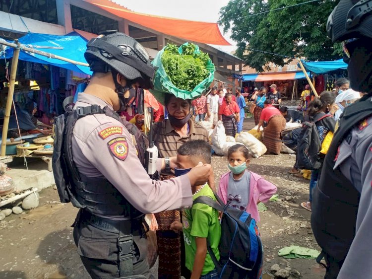 Cegah Covid-19, Personel Sat Samapta Polres Ende Terus Malakukan Imbauan Penerapan Protokol Kesehatan