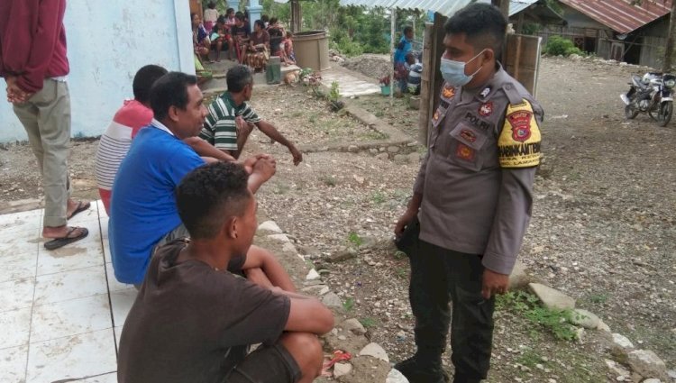 Putus Rantai Covid 19, Bhabinkamtibmas Polsek Lamaknen Beri Imbauan Warga Binaannya