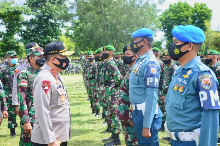 Kapolda NTT dan Danrem 161/WS Pimpin Apel Persiapan Pengamanan Kunjungan Presiden RI di Sikka