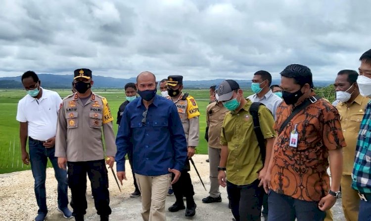 Kapolda Bersama Gubernur NTT Tinjau Lokasi Kunjungan RI 1 di Sumba Tengah