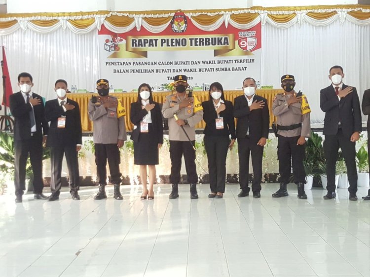 Rapat Pleno Terbuka Penetapan Paslon Berlangsung Damai, Kapolres Ucapkan Terima Kasih Kepada Masyarakat Sumba Barat