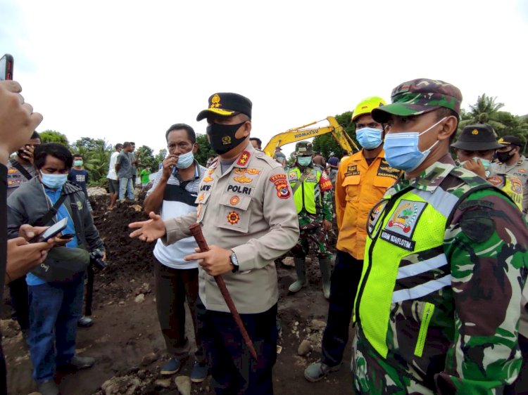 Polda NTT Terjunkan 500 Anggota Ke Lokasi Bencana di Flotim dan Lembata