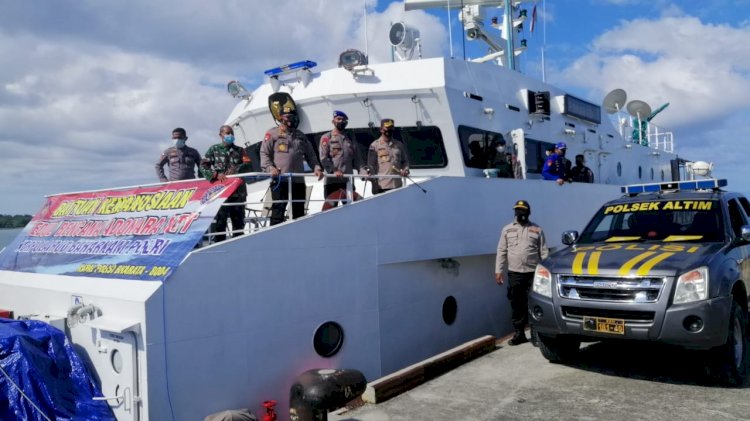 Polri Terjukan Anggota Bantu Evakuasi Korban Bencana Alam di Kebupaten Alor