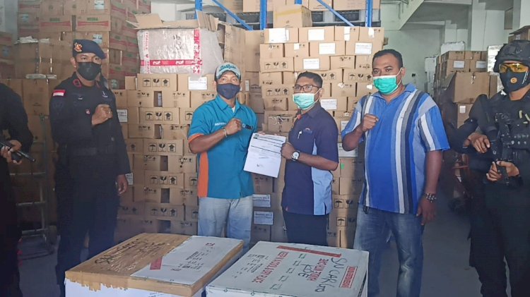 Tekan Penyebaran Virus Covid 19,  Personel Polda NTT Kawal Ketat Penambahan Vaksin Sinovac