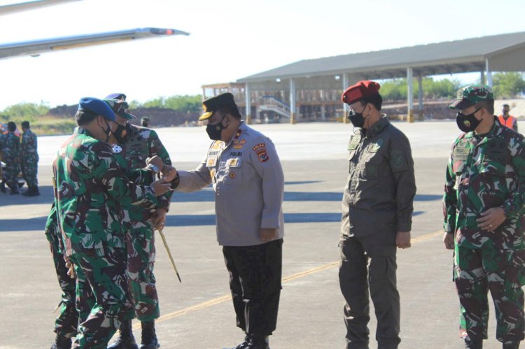 Wakapolda NTT Hadiri Penyambutan Kunjungan Kerja Pangkoopsau II di Lanud El Tari Kupang