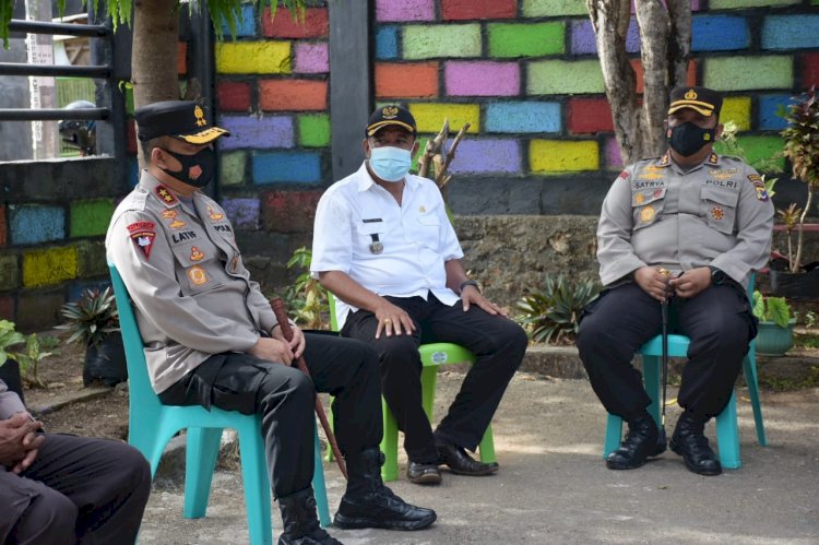 Cek Posko Tangguh Kelurahan Liliba, Kapolda NTT Pastikan Prokes Berjalan Dengan Baik