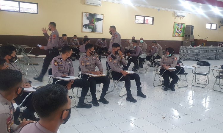 Tim Lemdiklat Polri Kunjungi SPN Polda NTT Lakukan Evaluasi Diktukba Polri T.A. 2020/2021