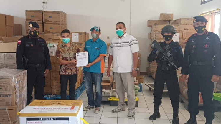 Polda NTT Kawal VVIP Vaksin Sinovac Untuk Nakes, Pelayanan Publik dan Lansia