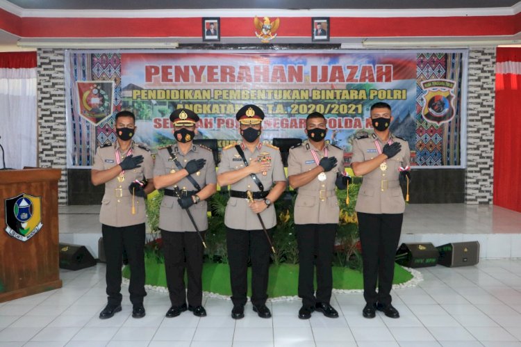 Pertama Terjadi, Kapolda NTT Serahkan Langsung Ijazah Pendidikan Pembentukan Bintara Polri