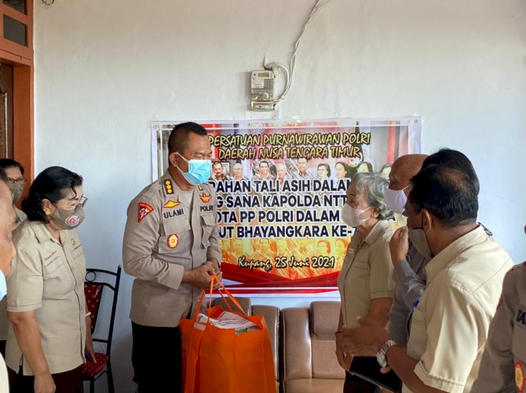 Baksos Serentak Sambut Hari Bhayangkara Ke 75, Polda NTT Gelar Anjangsana Ke PP Polri