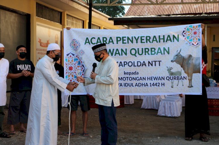 Cegah Kerumunan, Kapolda NTT berharap Daging Kurban Diserhakan Langsung Kepada Penerima