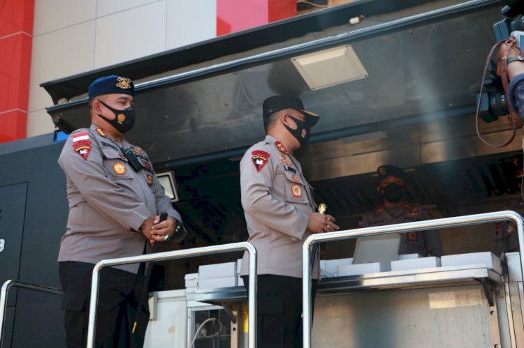 Operasionalkan Mobil Dapur Lapangan, Kapolda NTT : Ringankan Beban Hidup Masyarakat