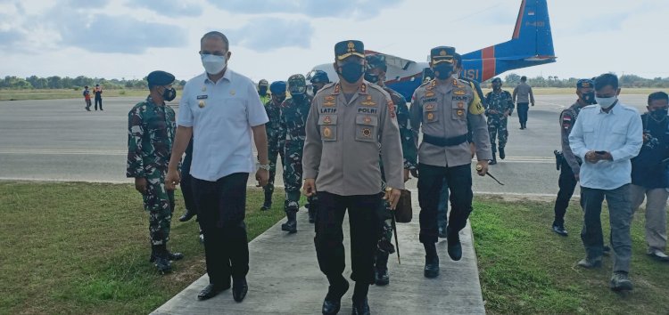 Kapolda NTT dan Danrem 161/WS Kupang Kunjungi Sumba Timur Guna Melihat Langsung Penerapan PPKM Level IV di Wilayah itu