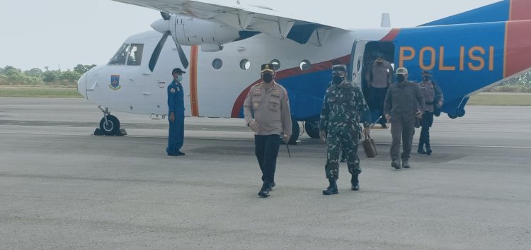 Kapolda NTT dan Danrem 161/WS Kupang Kunjungi Sumba Timur Guna Melihat Langsung Penerapan PPKM Level IV di Wilayah itu