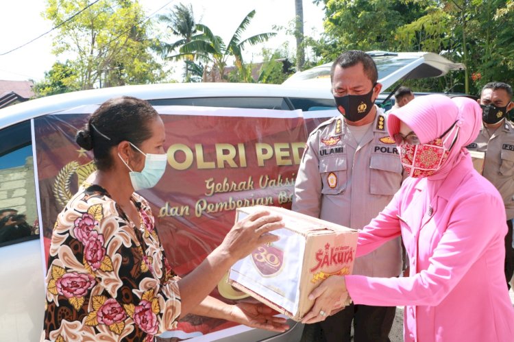 Peringati 30 Tahun Pengabdian, Alumni AKPOL 91 Bhara Daksa Salurkan Bantuan Sosial Kepada Masyarakat Terdampak Covid-19 di Kota Kupang