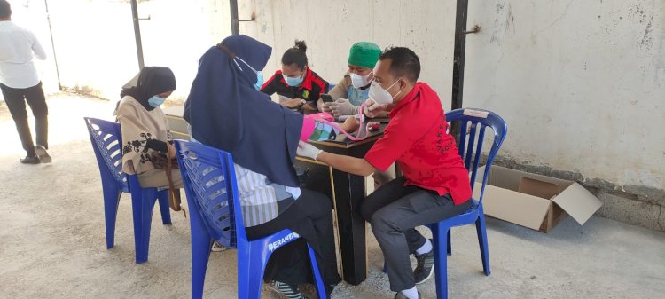 Biddokkes Polda NTT Kembali Gelar Vaksinasi Massal Tahap Dua Untuk Masyarakat Oebobo dan Kolhua