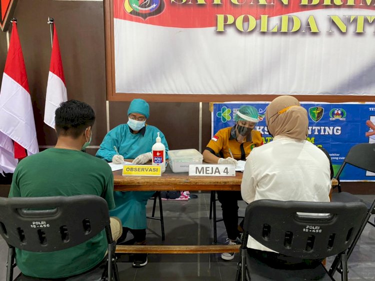 Rev@co Biddokkes Polda NTT Gelar Percepatan Vaksinasi Covid-19 di Tiga Lokasi Kota Kupang