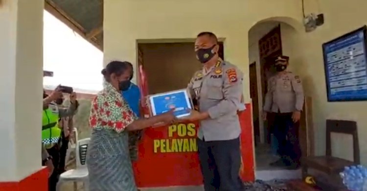 Polri Berbagi Kasih dan Bangun Nasionalisme WNI di Tapal Batas NKRI (Napan) - RDTL (District Oecusse)