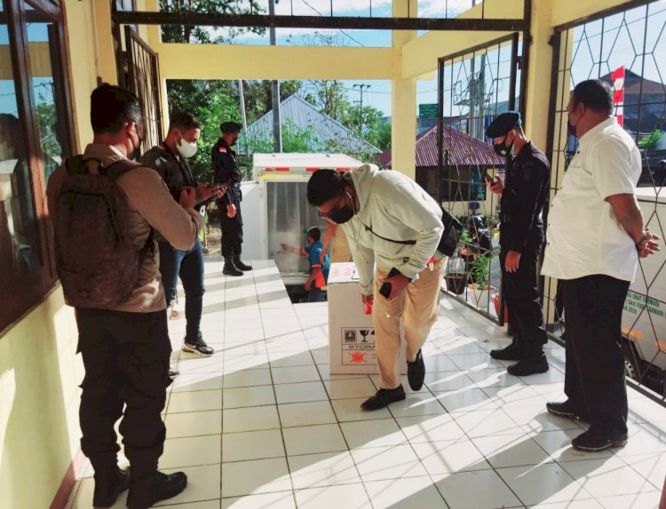 Dukung Program Vaksinasi di NTT, Jajaran Polda NTT Kawal Ketat Kedatangan 6.270 Vial Vaksin Covid 19 Jenis Sinovac