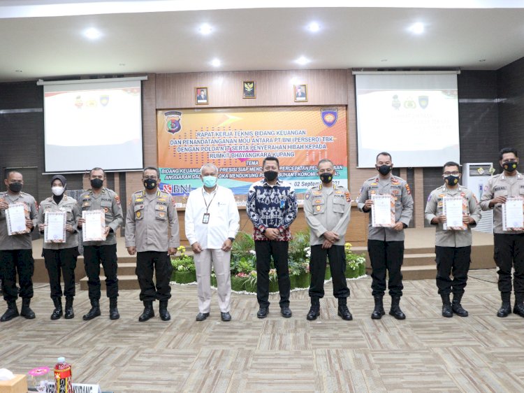 Rakernis Bidkeu T.A. 2021, Polda NTT dapat Bantuan Hibah Satu Unit Mobil Ambulance dari Kanwil PT. BNI Bali dan Nusra