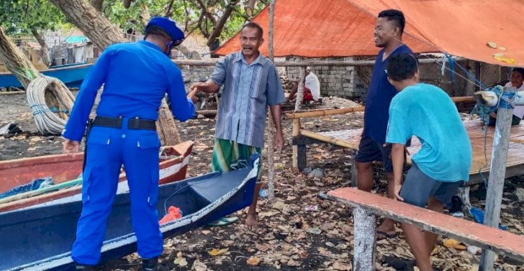 Selain Imbau Prokes 5 M, Ini yang Dilakukan Personel Ditpolair Polda NTT Saat Patroli Sambang Nusa