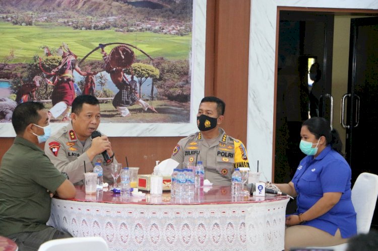 Makan Siang Bersama Wartawan Desk, Kapolda NTT: Kita Terbuka Akan Saran dan Masukan serta Informasi dari Awak Media