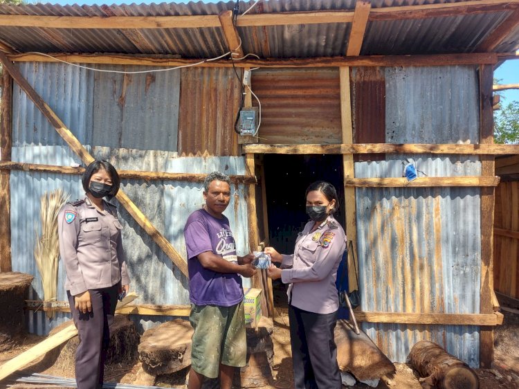 Sosialisasi Prokes Kepada Warga Masyarakat, Ini yang Dilakukan Personel Ditbinmas Polda NTT