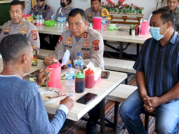 Beri kejutan, Kapolda NTT Kunjungi Rumah Makan Milik Bripka Nurdin