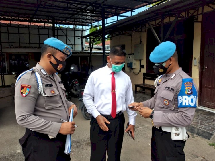 Provost Polda NTT Gelar Pemeriksaan Kelengkapan dan Sikap Tampang Personel Ditreskrimsus Polda NTT