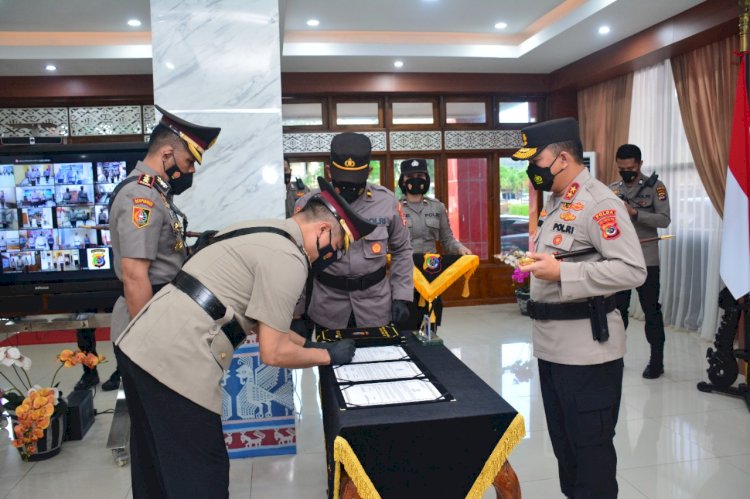 Upaya Penyegaran Kepemimpinan di Lingkungan Polda NTT, Kapolda NTT Pimpin Upacara Serah Terima Jabatan Tiga Kapolres