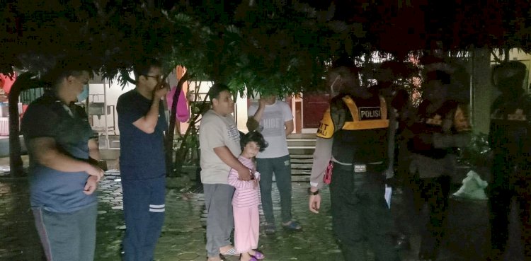 Patroli KRYD, Tim Patroli Turjawali Ditsamapta Polda NTT Beri Imbauan Kamtibmas dan Prokes Kepada Para Imigran Asal Afganistan